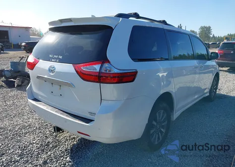 2019 Toyota Sienna Xle 7-Passenger z USA, uszkodzony, nr VIN 5TDDZ3DC2KS211214